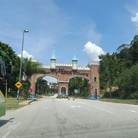 Gambang Homestay Banglomuslim Kuantan Esterno foto