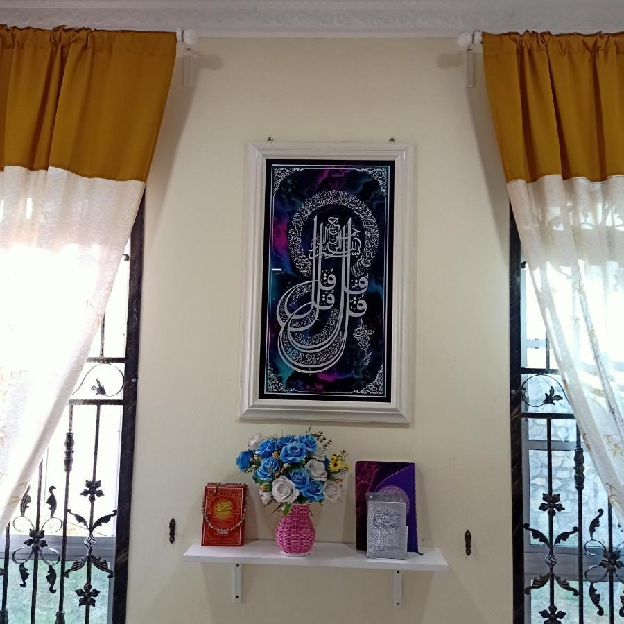 Gambang Homestay Banglomuslim Kuantan Esterno foto
