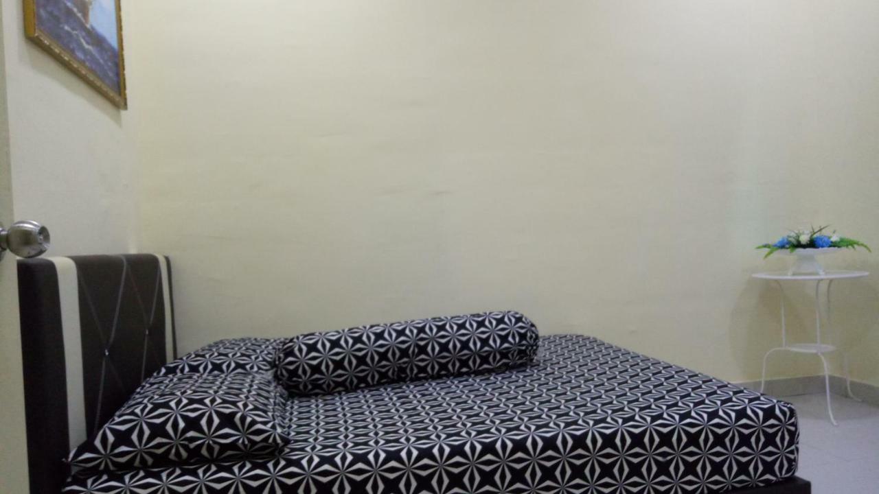 Gambang Homestay Banglomuslim Kuantan Esterno foto
